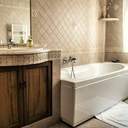 Il Tuo Letto Sullo Stretto Bed & Breakfast 3*