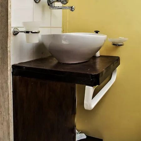 Il Tuo Letto Sullo Stretto 3*