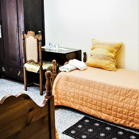 לינה וארוחת בוקר Il Tuo Letto Sullo Stretto 3*